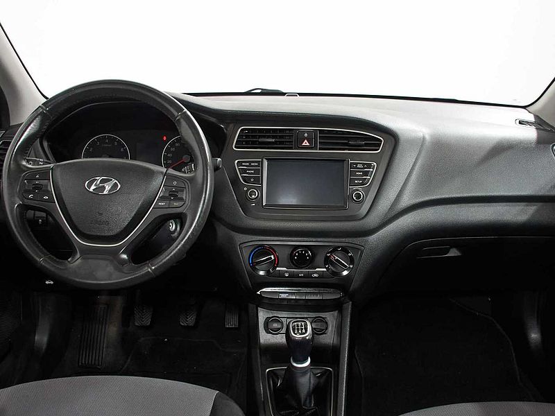 Hyundai i20 1.2 MPI Essence LE