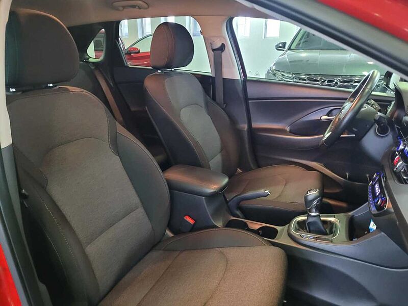 Hyundai i30 1.0 TGDI Tecno 48V 120