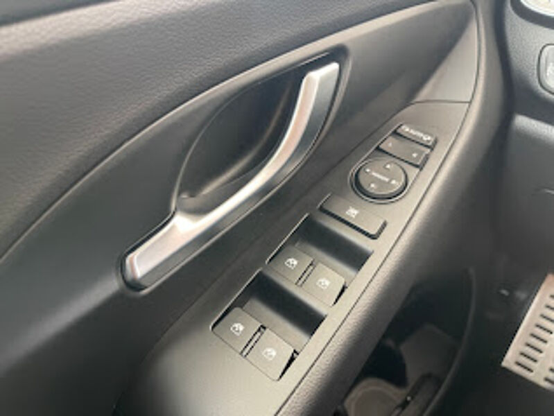Hyundai i30 1.0 TGDI N Line 30A 120